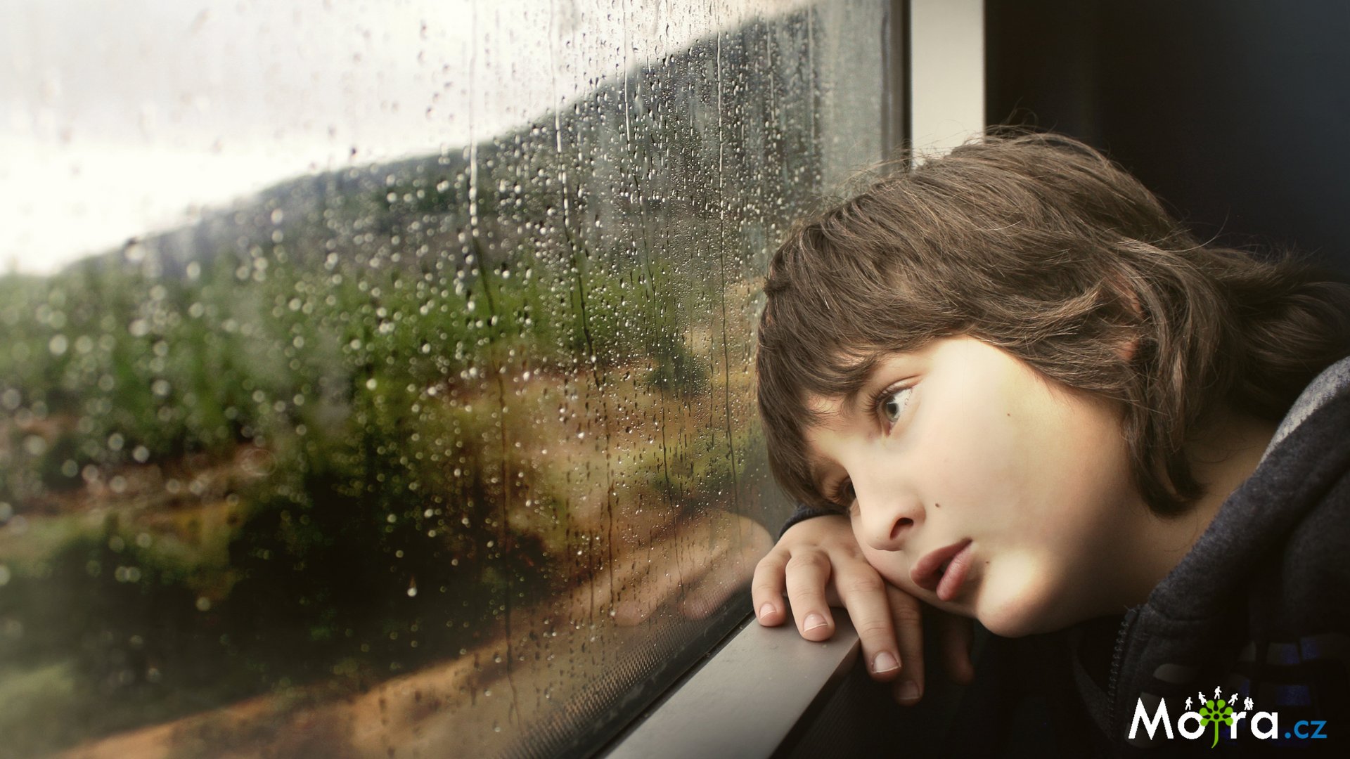 Jak dítěti sdělit tragickou zprávu: Základem je empatie a podpora