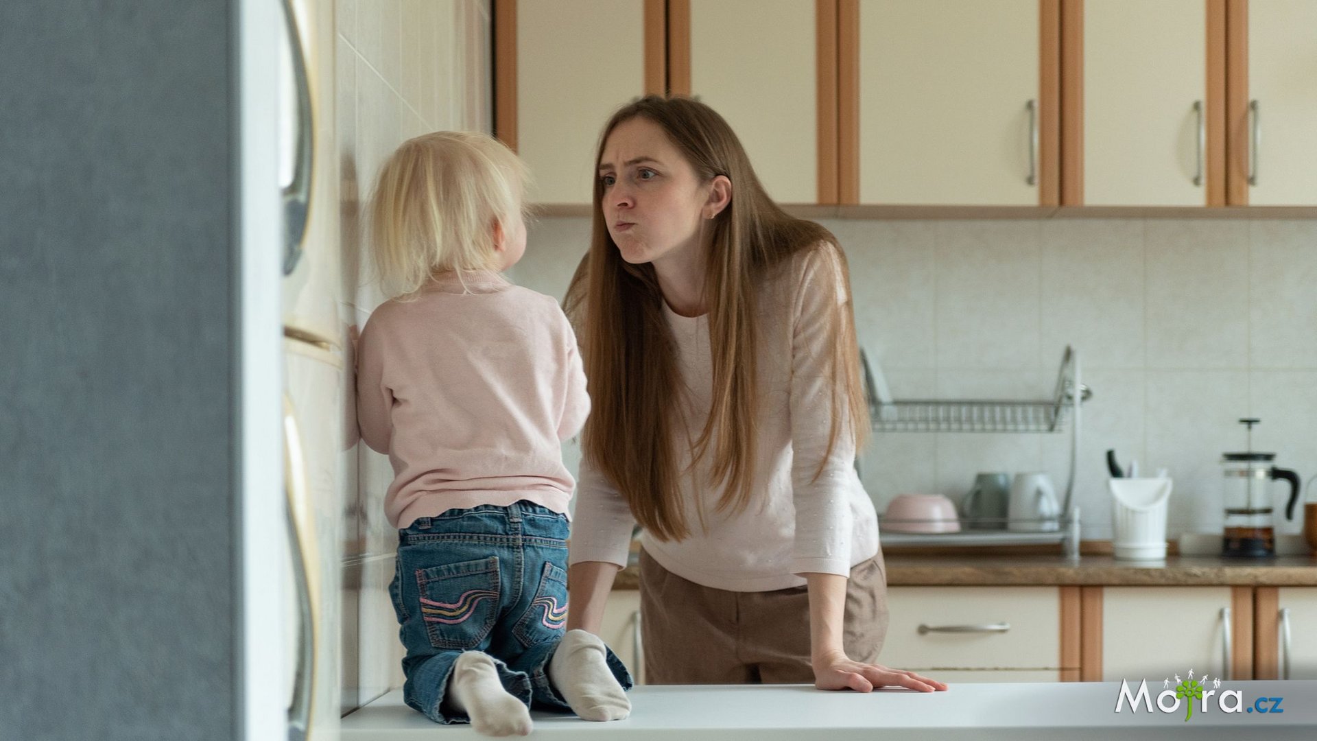 Naštvaná máma: Odkud se bere hněv v mateřství a jak s ním nakládat, aby vás neovládl?